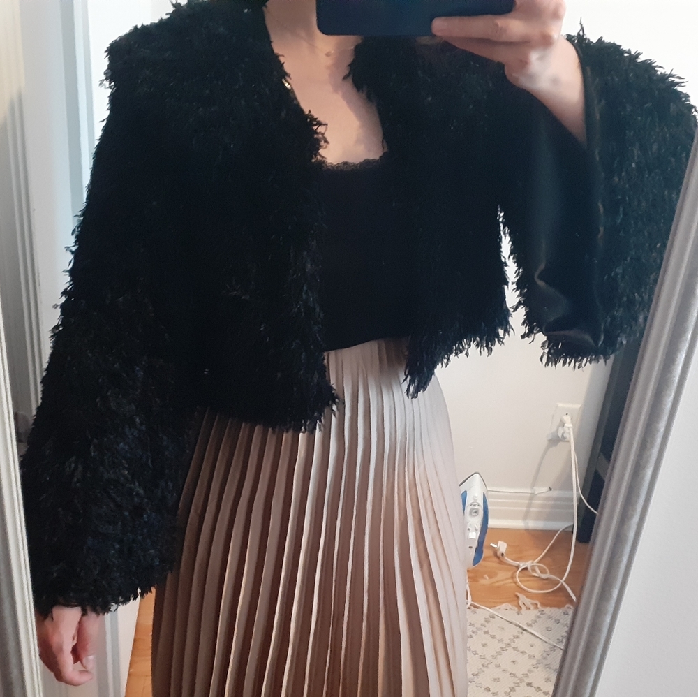 Vest - Picture 3 of 4